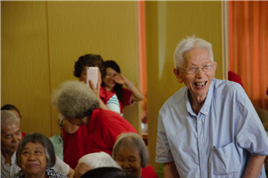 走进福利院，情暖老人心——新利体育供应链公益行